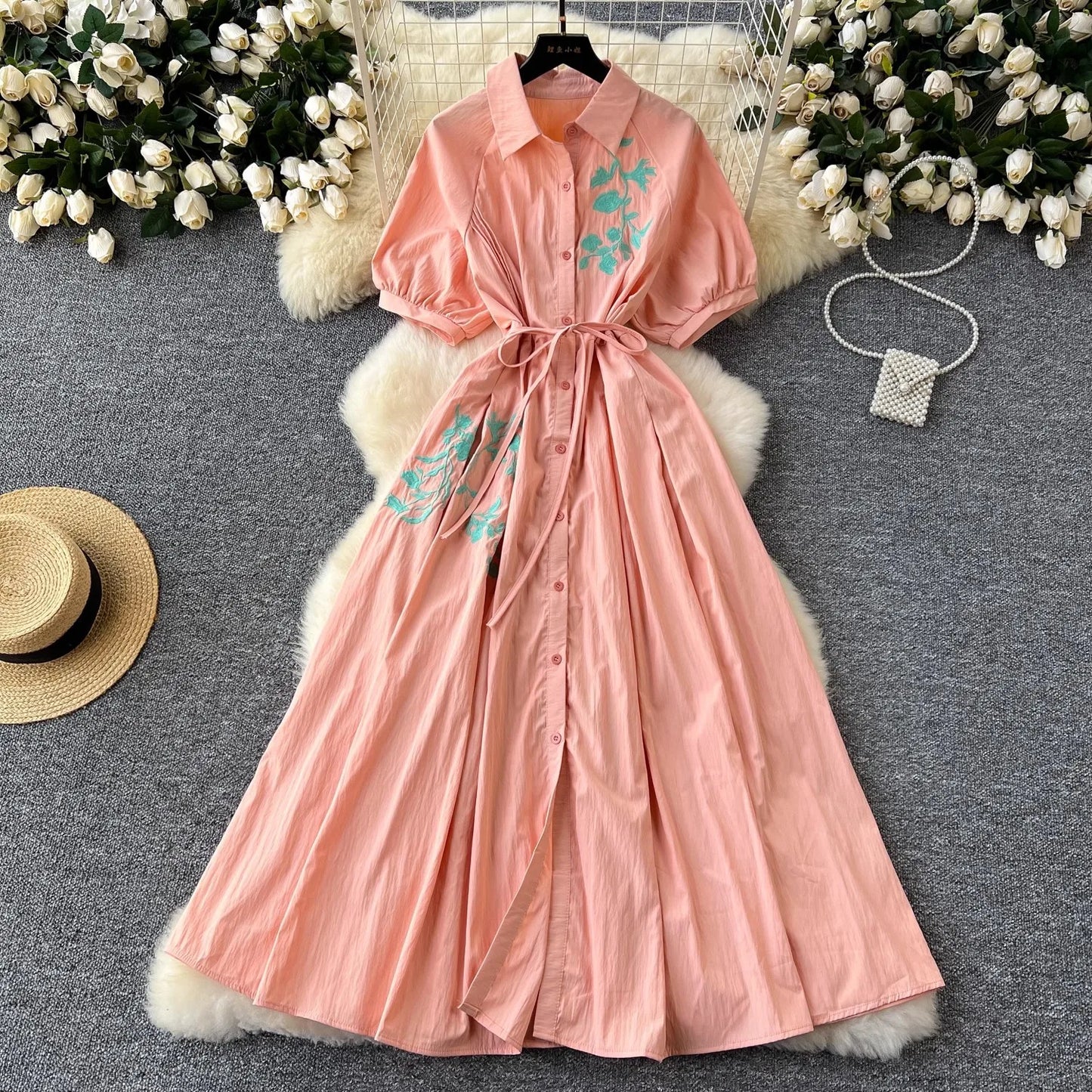 Retro Embroidered Loose Waist Cinched dress