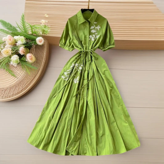 Retro Embroidered Loose Waist Cinched dress