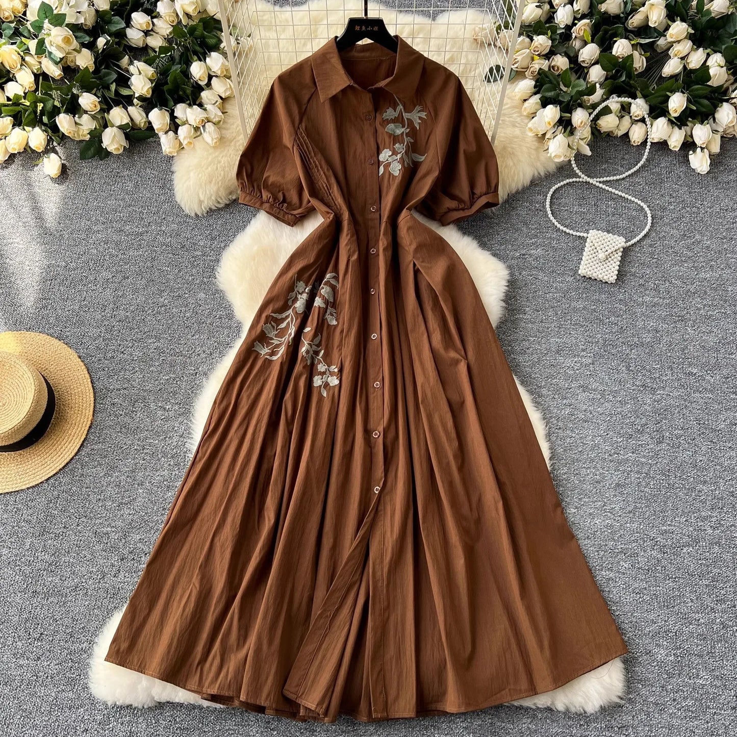 Retro Embroidered Loose Waist Cinched dress