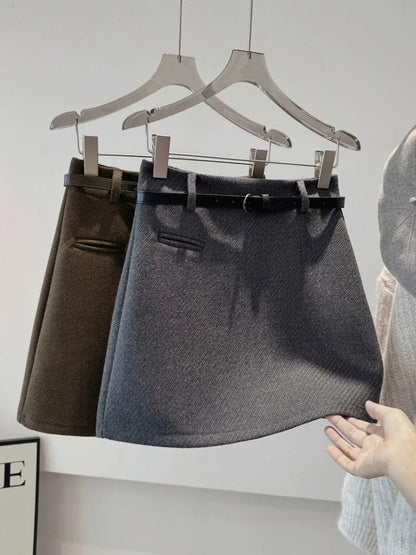 high waist slimming and anti glare A-line hip hugging short skirt