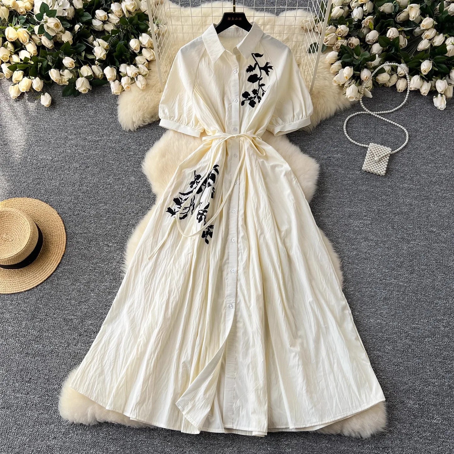 Retro Embroidered Loose Waist Cinched dress