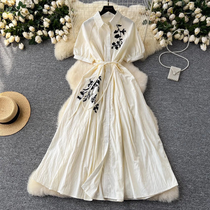 Retro Embroidered Loose Waist Cinched dress